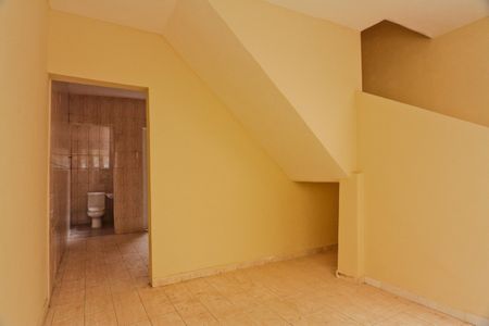 Sala de casa para alugar com 2 quartos, 90m² em Parque Peruche, São Paulo