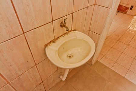 Banheiro 2 de casa para alugar com 2 quartos, 90m² em Parque Peruche, São Paulo
