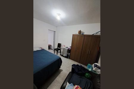 Casa à venda com 135m², 3 quartos e 6 vagas Casa à venda com 135m², 3 quartos e 6 vagasQuarto