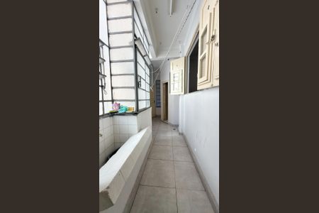 Corredor de apartamento à venda com 3 quartos, 90m² em Centro, Belo Horizonte