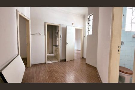 Corredor de apartamento à venda com 3 quartos, 90m² em Centro, Belo Horizonte