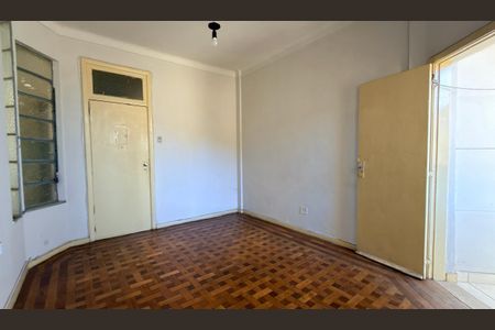 Apartamento à venda com 90m², 3 quartos e sem vaga Apartamento à venda com 90m², 3 quartos e sem vagaSala