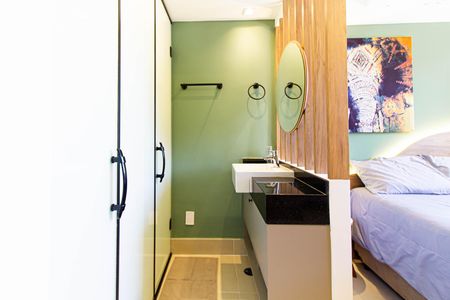 Banheiro de kitnet/studio à venda com 1 quarto, 20m² em Lapa, São Paulo