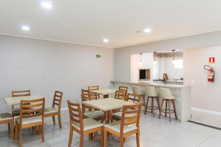 Apartamento para alugar com 49m², 2 quartos e 1 vagaÁrea comum - Salão de festas
