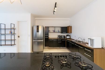 Cozinha de casa para alugar com 3 quartos, 175m² em Jardim Prudência, São Paulo