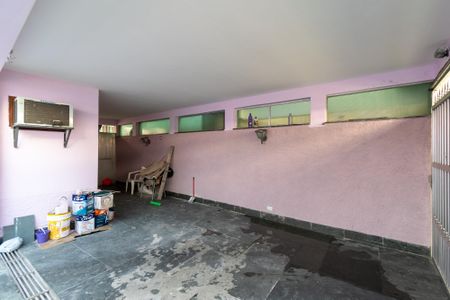 Garagem de casa para alugar com 3 quartos, 175m² em Jardim Prudência, São Paulo