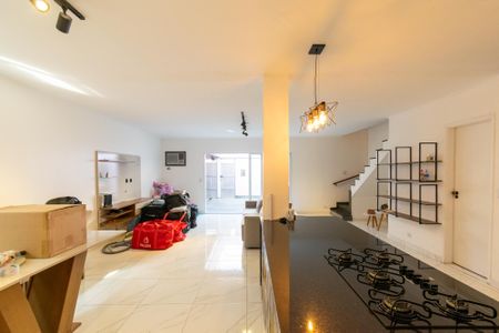 Sala  de casa para alugar com 3 quartos, 175m² em Jardim Prudência, São Paulo