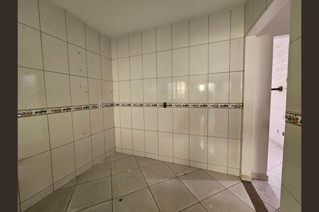 Casa para alugar com 70m², 2 quartos e 2 vagas Casa para alugar com 70m², 2 quartos e 2 vagasCozinha