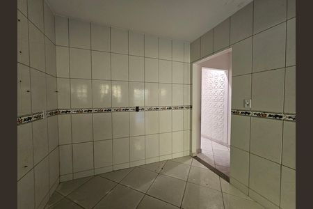 Casa para alugar com 70m², 2 quartos e 2 vagas Casa para alugar com 70m², 2 quartos e 2 vagasCozinha
