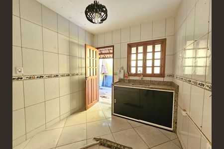 Casa para alugar com 70m², 2 quartos e 2 vagas Casa para alugar com 70m², 2 quartos e 2 vagasCozinha