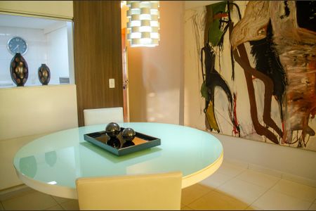 Apartamento para alugar com 85m², 2 quartos e 2 vagas