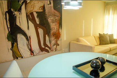 Apartamento para alugar com 85m², 2 quartos e 2 vagas