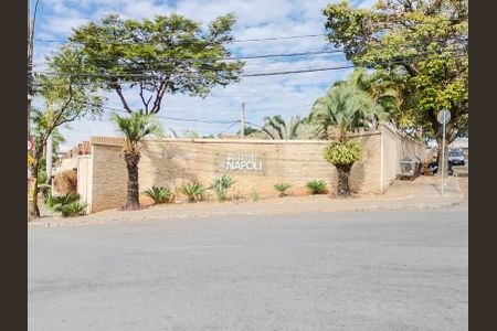 Casa de condomínio para alugar com 95m², 3 quartos e 2 vagas