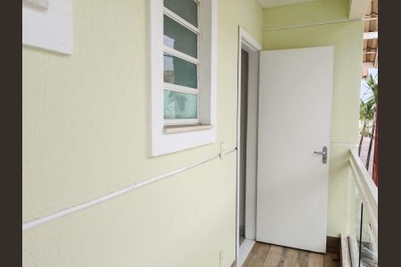 Casa de condomínio para alugar com 95m², 3 quartos e 2 vagas