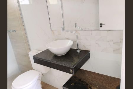 Casa de condomínio para alugar com 95m², 3 quartos e 2 vagas