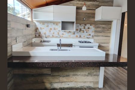 Casa de condomínio para alugar com 95m², 3 quartos e 2 vagas