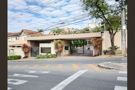 Casa de condomínio para alugar com 95m², 3 quartos e 2 vagas