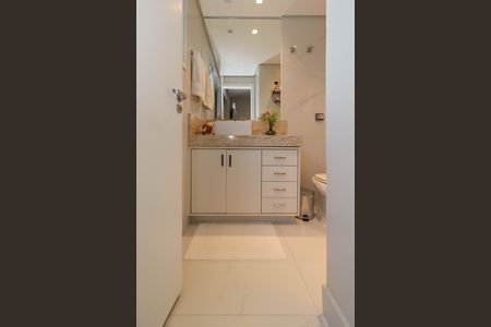 Apartamento à venda com 99m², 3 quartos e 1 vaga Apartamento à venda com 99m², 3 quartos e 1 vagaBanheiro da Suíte