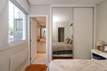 Apartamento à venda com 99m², 3 quartos e 1 vaga Apartamento à venda com 99m², 3 quartos e 1 vagaSuíte