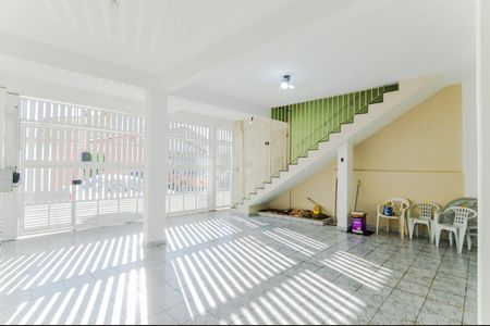 Garagem de casa para alugar com 2 quartos, 147m² em Vila Galvão, Guarulhos