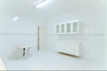 Cozinha de casa para alugar com 2 quartos, 147m² em Vila Galvão, Guarulhos