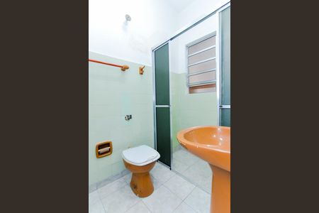 Casa à venda com 147m², 2 quartos e 3 vagasÁrea de Serviço - Banheiro de Serviço 