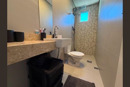 Apartamento à venda com 68m², 2 quartos e 1 vaga Apartamento à venda com 68m², 2 quartos e 1 vagaBanheiro
