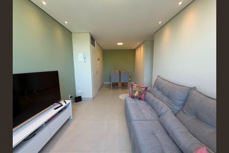 Apartamento à venda com 68m², 2 quartos e 1 vaga Apartamento à venda com 68m², 2 quartos e 1 vagaSala