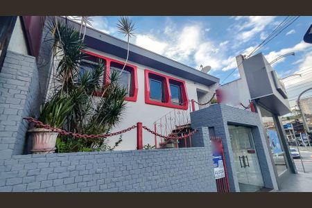 Fachada de casa para alugar com 5 quartos, 340m² em Lauzane Paulista, São Paulo