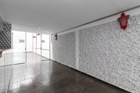 Casa para alugar com 340m², 5 quartos e 10 vagas Casa para alugar com 340m², 5 quartos e 10 vagasGaragem