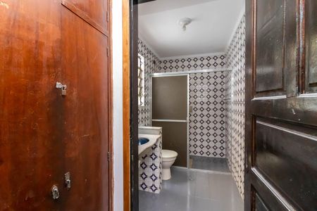 Casa para alugar com 340m², 5 quartos e 10 vagas Casa para alugar com 340m², 5 quartos e 10 vagasBanheiro 2
