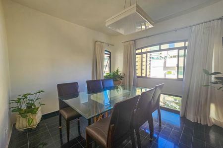 Apartamento para alugar com 3 quartos, 136m² em Balneario Guarujá, Guarujá
