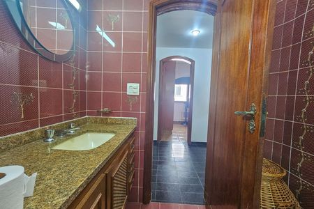 Apartamento para alugar com 3 quartos, 136m² em Balneario Guarujá, Guarujá