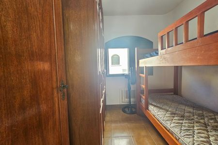 Apartamento para alugar com 3 quartos, 136m² em Balneario Guarujá, Guarujá