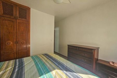 Apartamento para alugar com 3 quartos, 136m² em Balneario Guarujá, Guarujá