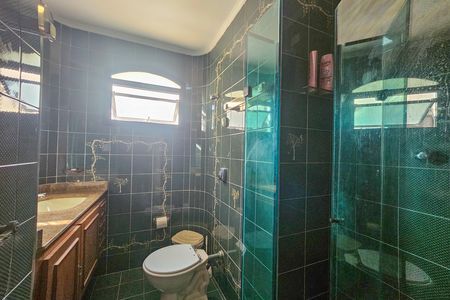 Apartamento para alugar com 3 quartos, 136m² em Balneario Guarujá, Guarujá
