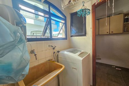 Apartamento para alugar com 3 quartos, 136m² em Balneario Guarujá, Guarujá