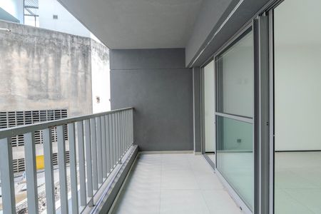 Studio para alugar com 24m², 1 quarto e sem vaga Studio para alugar com 24m², 1 quarto e sem vagaSacada