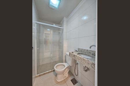 Banheiro de apartamento para alugar com 1 quarto, 37m² em Posse, Nova Iguaçu