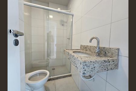 Apartamento para alugar com 37m², 1 quarto e sem vaga Apartamento para alugar com 37m², 1 quarto e sem vagaBanheiro da Suíte