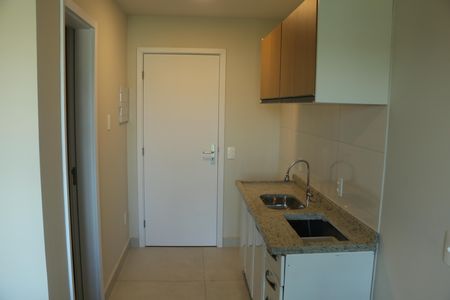 Cozinha de kitnet/studio para alugar com 1 quarto, 18m² em Posse, Nova Iguaçu
