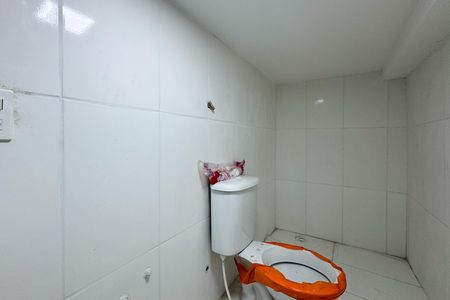 Lavabo  de apartamento para alugar com 1 quarto, 54m² em Jardim Silvina, São Bernardo do Campo