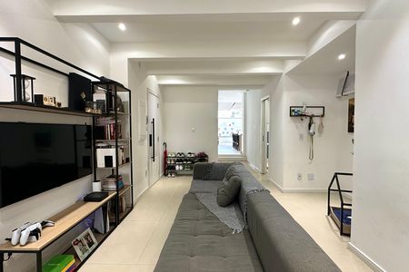 Apartamento à venda com 116m², 2 quartos e 1 vaga