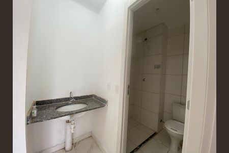 Banheiro de apartamento para alugar com 2 quartos, 34m² em Vila Lobos, São Paulo