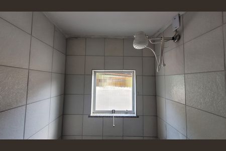 Banheiro de casa para alugar com 1 quarto, 45m² em Osvaldo Cruz, Rio de Janeiro