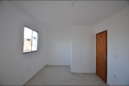 Quarto de casa para alugar com 1 quarto, 60m² em Osvaldo Cruz, Rio de Janeiro