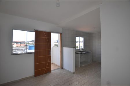 Sala de casa para alugar com 1 quarto, 60m² em Osvaldo Cruz, Rio de Janeiro