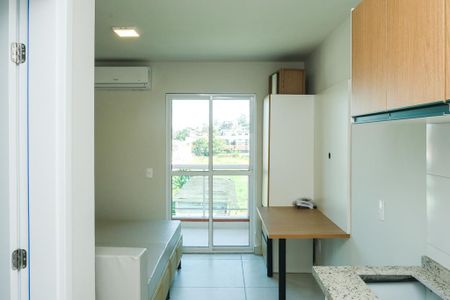Apartamento para alugar com 1 quarto, 18m² em Posse, Nova Iguaçu