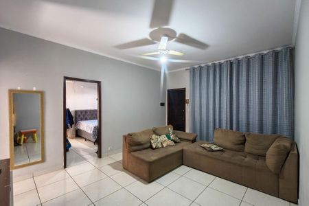 Casa para alugar com 120m², 2 quartos e 3 vagas Casa para alugar com 120m², 2 quartos e 3 vagasSala