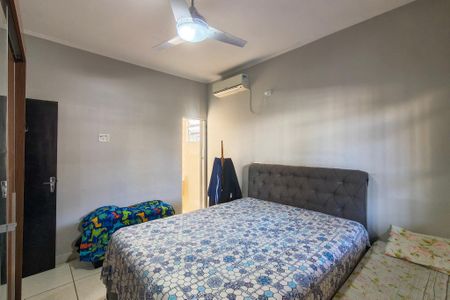 Casa para alugar com 120m², 2 quartos e 3 vagas Casa para alugar com 120m², 2 quartos e 3 vagasSuite